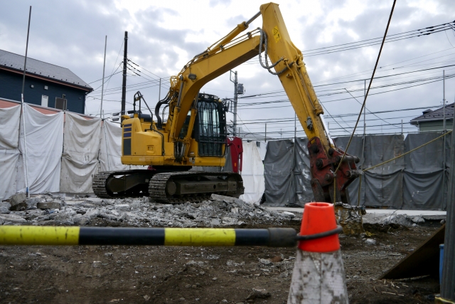 解体業として独立したら何の許可がいるのか？