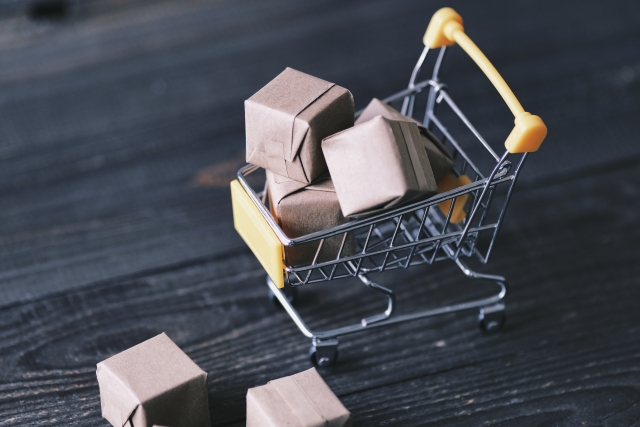 実は「まとめ買い」がお得？手数料のカラクリ