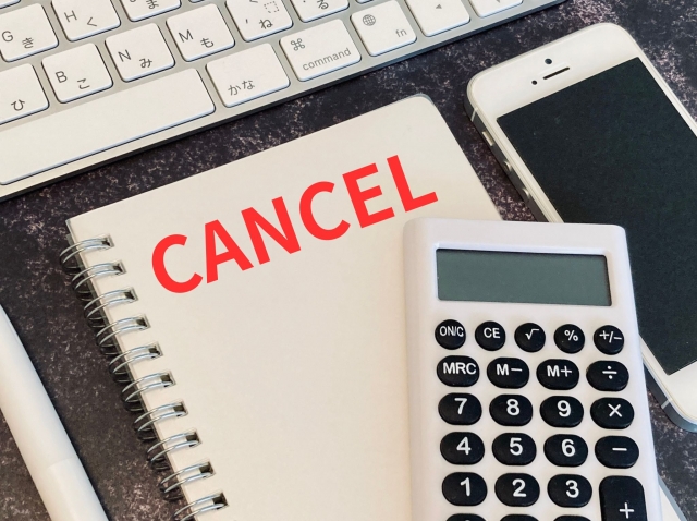 建設業許可が「取消し」になる理由と恐怖の5年ルール|再取得への壁